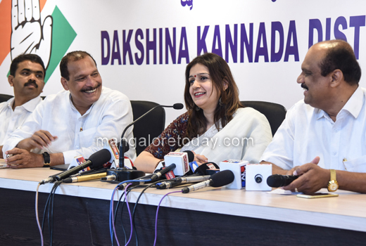 Priyanka Chatu...